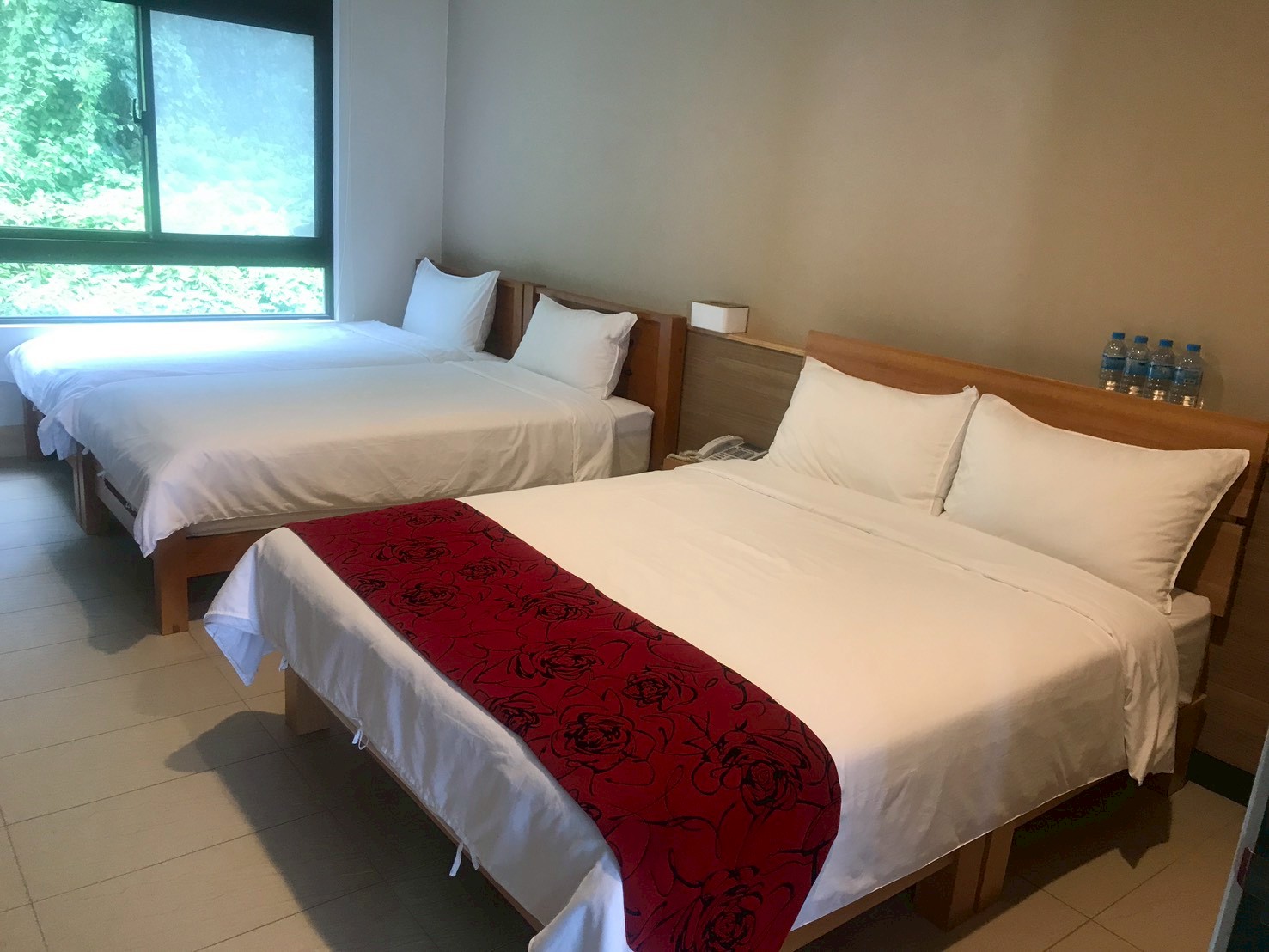 山景四人套房實景